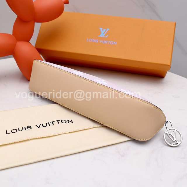 DE10019 LV Pencil Case DE10019 LV Pencil Case