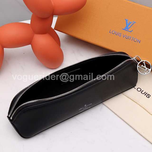 DE10020 LV Pencil Case