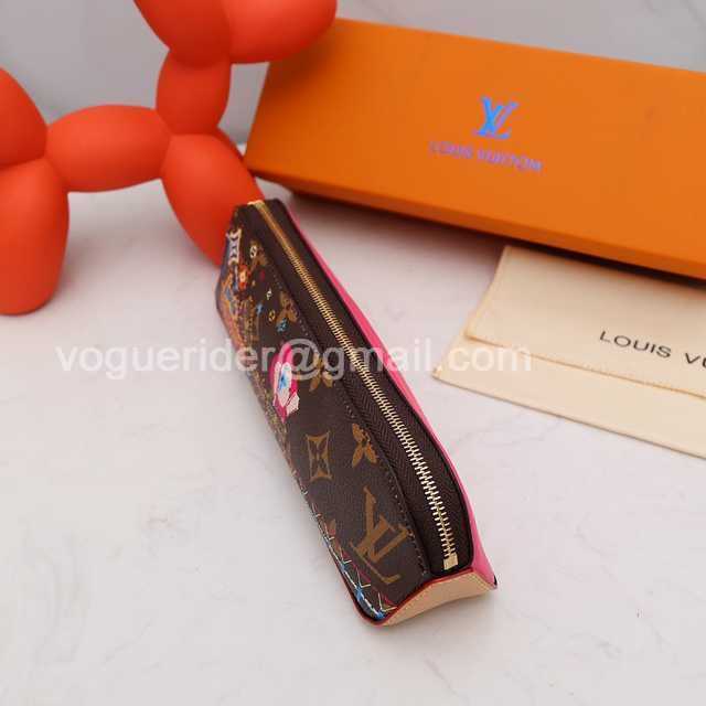 DE10020 LV Pencil Case