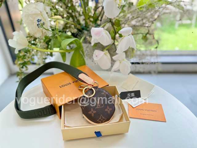 DE10022 LV Hangings/Wallet DE10022 LV Hangings/Wallet