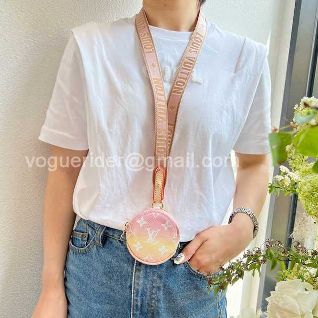 DE10022 LV Hangings/Wallet DE10022 LV Hangings/Wallet
