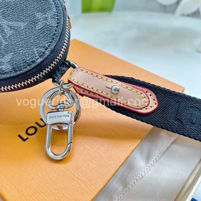DE10022 LV Hangings/Wallet DE10022 LV Hangings/Wallet