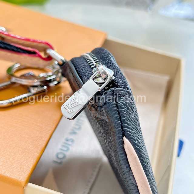 DE10022 LV Hangings/Wallet DE10022 LV Hangings/Wallet