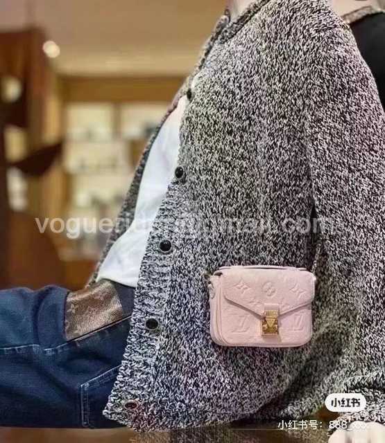 DE10023 LV Chain Bag DE10023 LV Chain Bag