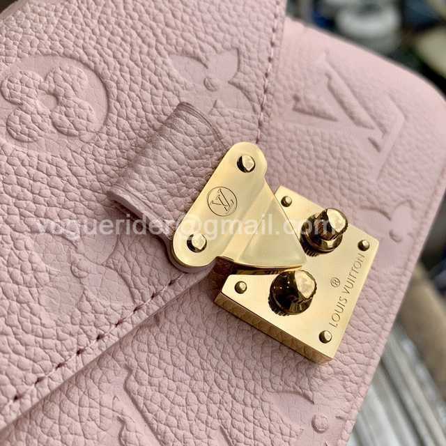 DE10023 LV Chain Bag DE10023 LV Chain Bag