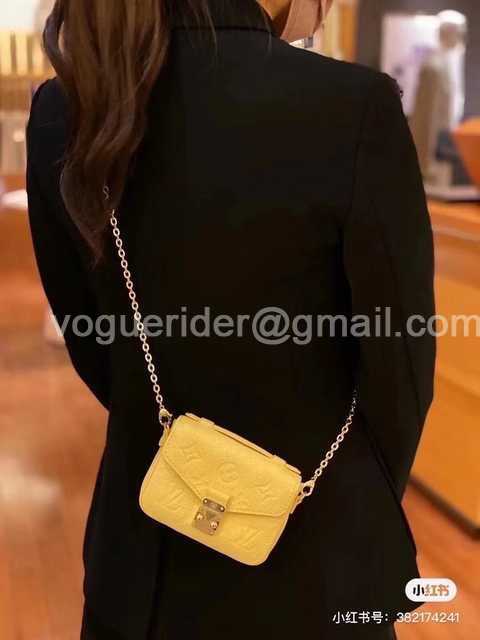 DE10023 LV Chain Bag DE10023 LV Chain Bag