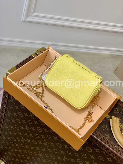 DE10023 LV Chain Bag DE10023 LV Chain Bag