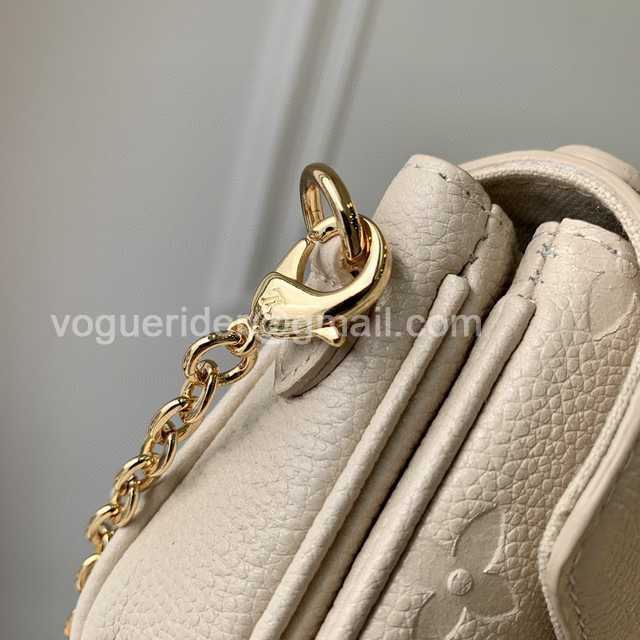 DE10023 LV Chain Bag DE10023 LV Chain Bag