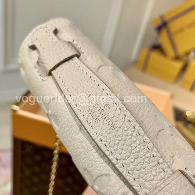 DE10023 LV Chain Bag DE10023 LV Chain Bag