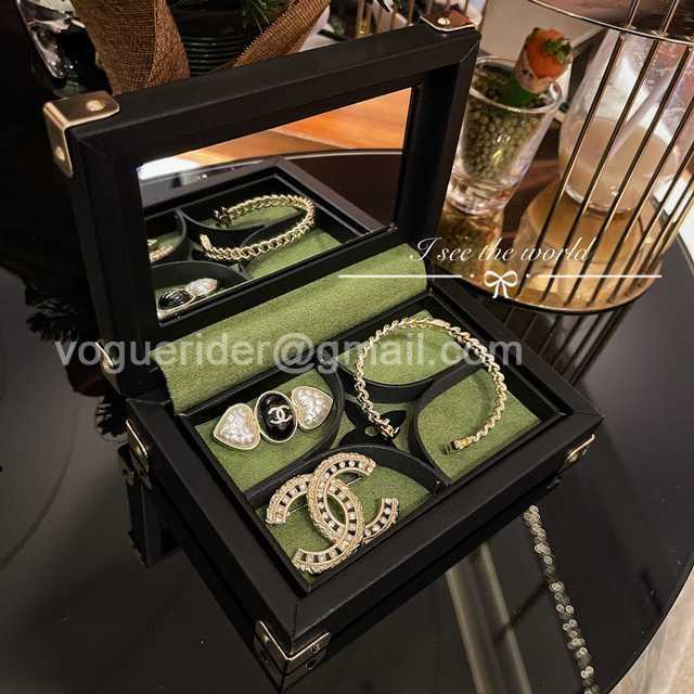 DE10025 LV Jewelry Case DE10025 LV Jewelry Case