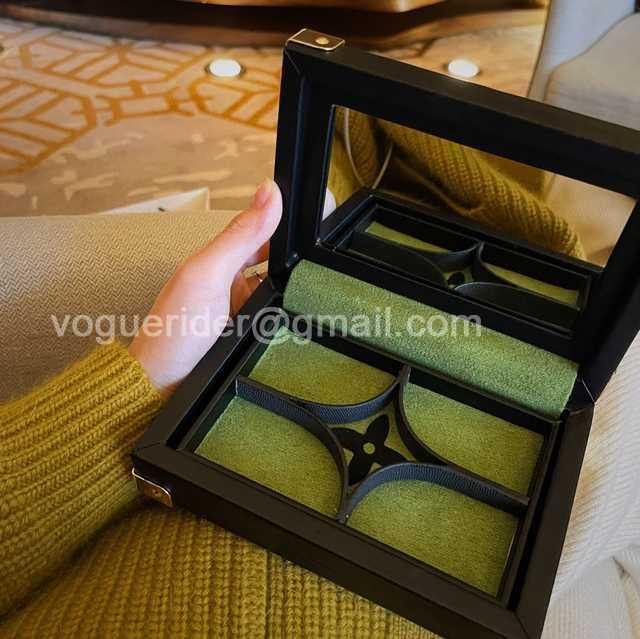 DE10025 LV Jewelry Case DE10025 LV Jewelry Case
