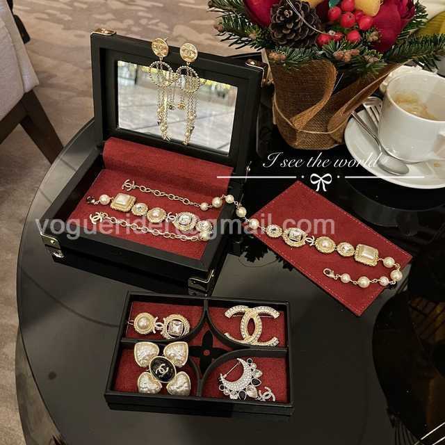 DE10025 LV Jewelry Case DE10025 LV Jewelry Case