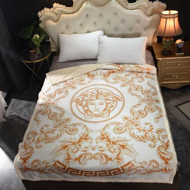 BE10028 Versace blanket