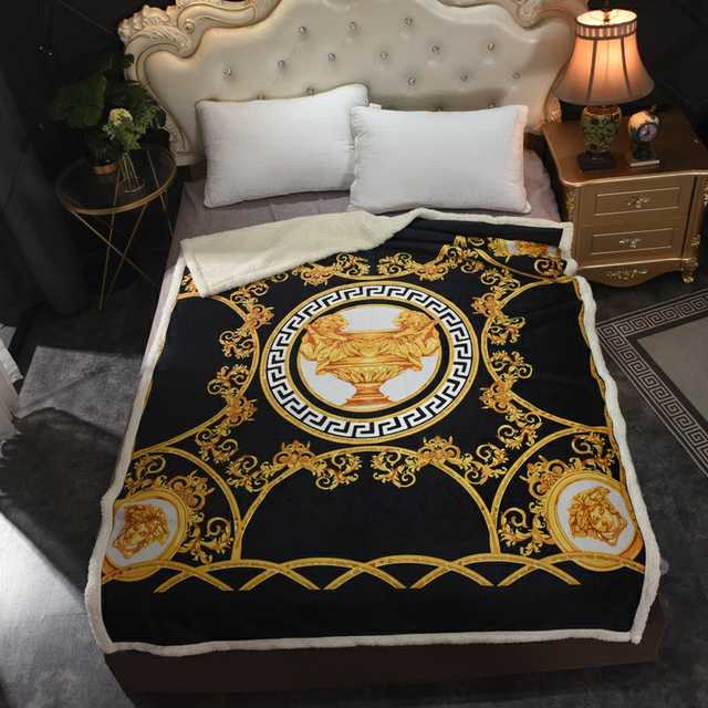 BE10029 Versace blanket