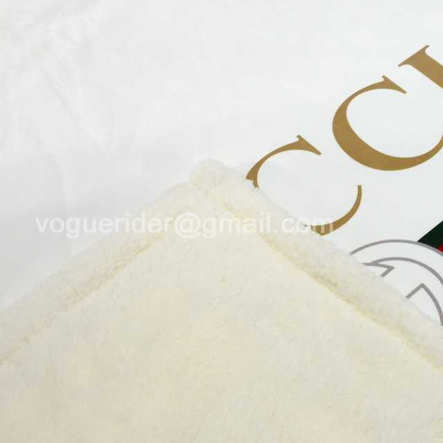 BE10030 Gucci blanket