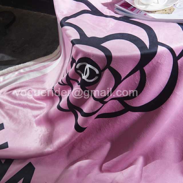 BE10034 Chanel blanket BE10034 Chanel blanket
